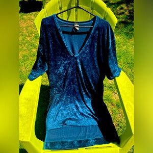 Free People crushed velvet tunic EUC